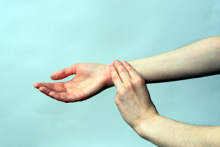 Ruky, meranie pulzu na artérii radialis