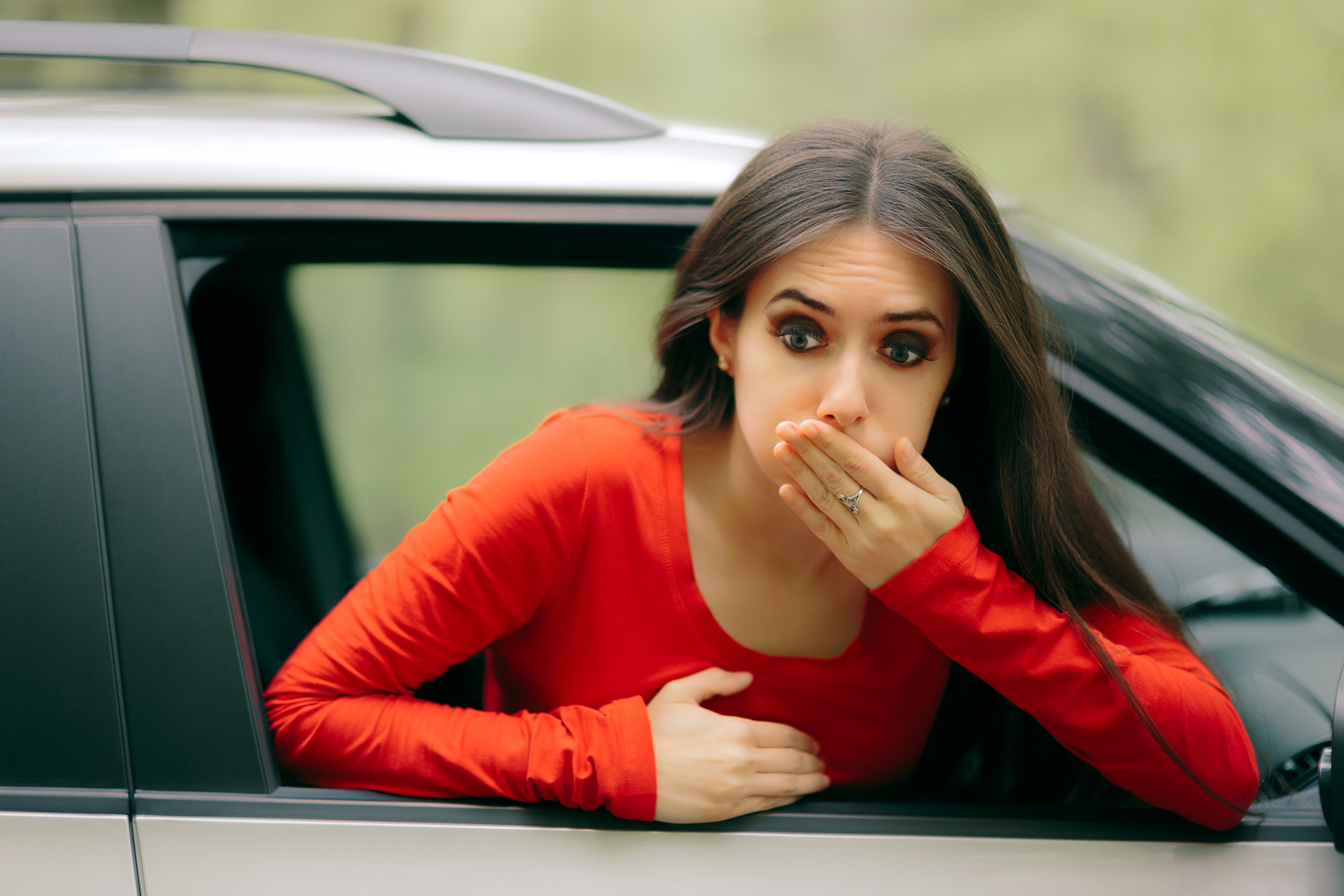 Kinetóza: Prečo vzniká u dospelých, detí a nie len v aute? + Liečba