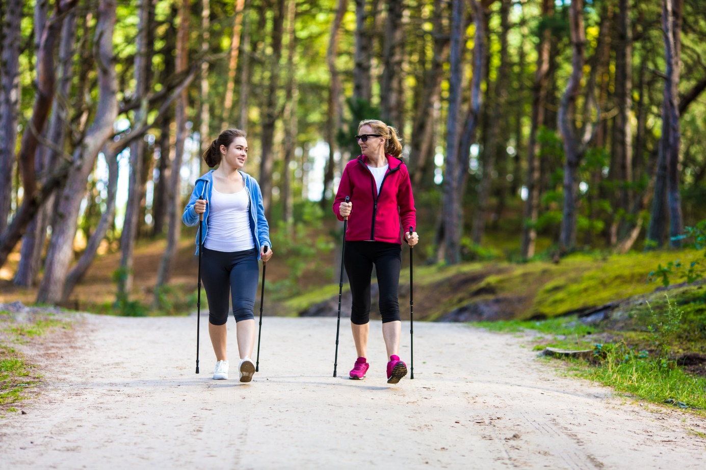Nordic walking: Severskou chôdzou pre zdravie? Spoznajte účinky a vhodnú výbavu