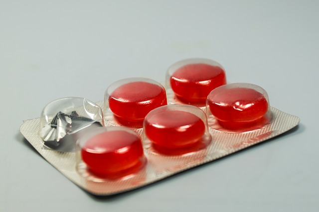 tablety na cmúľanie pri angíne