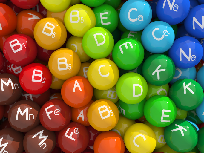 farebné guličky znázorňujú vitamíny a minerály, majú čierny popis