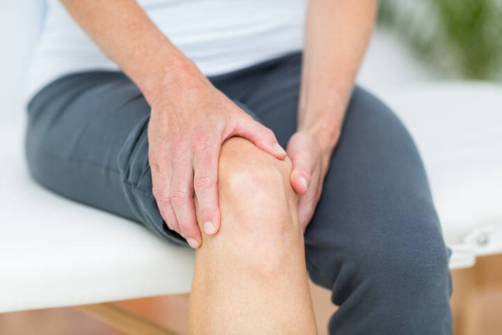 Čo je to artróza kĺbov, aké má príčiny, príznaky a stupne?