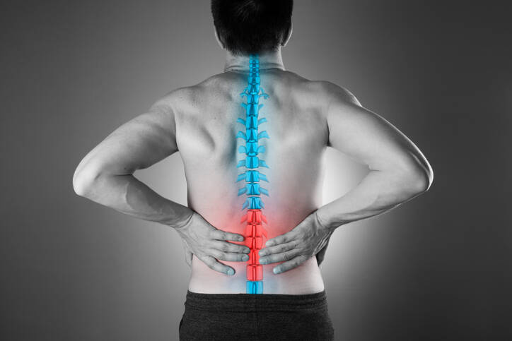 Spondylodiscitída: Ako príčina dlhodobej bolesti chrbta? + Príznaky
