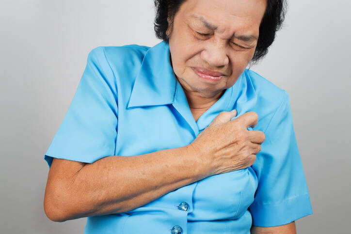Búšenie srdca: Prečo cítiť rýchly tlkot a silné búšenie, dýchavičnosť?
