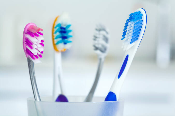 Ako zvoliť vhodnú zubnú kefku a prečo je správna voľba dôležitá?
