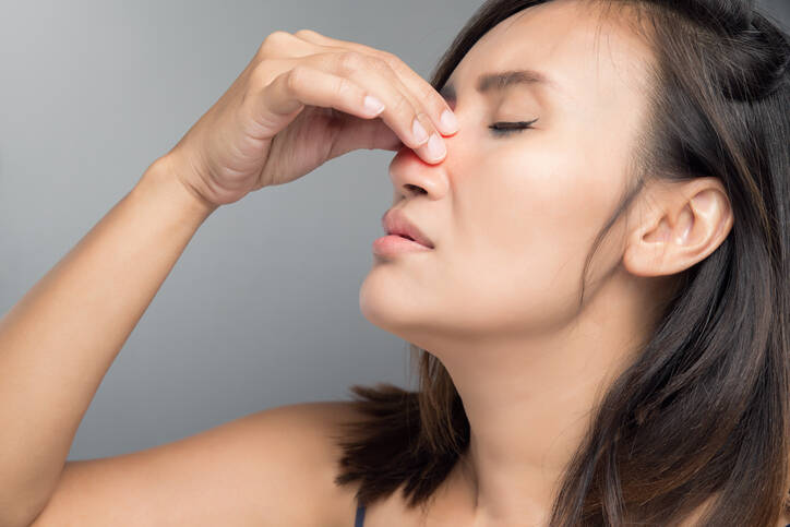 Plný nos: Aké má príčiny akútne či chronicky upchatý nos?