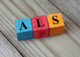Amyotrofická Laterálna Skleróza (ALS): Aké má prvé príznaky a príčiny?