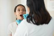 Rakovina ústnej dutiny: Aké má príčiny a prejavy? (Pier i jazyka)