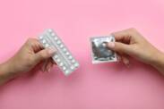 Antikoncepcia a mladé ženy: Aké má výhody a riziká? + Druhy
