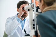 Oftalmológ, optometrista a očné vyšetrenie. V čom spočíva základné vyšetrenie očí?
