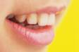 Kývanie zubov: Aké sú príčiny (v dospelosti i u detí)?